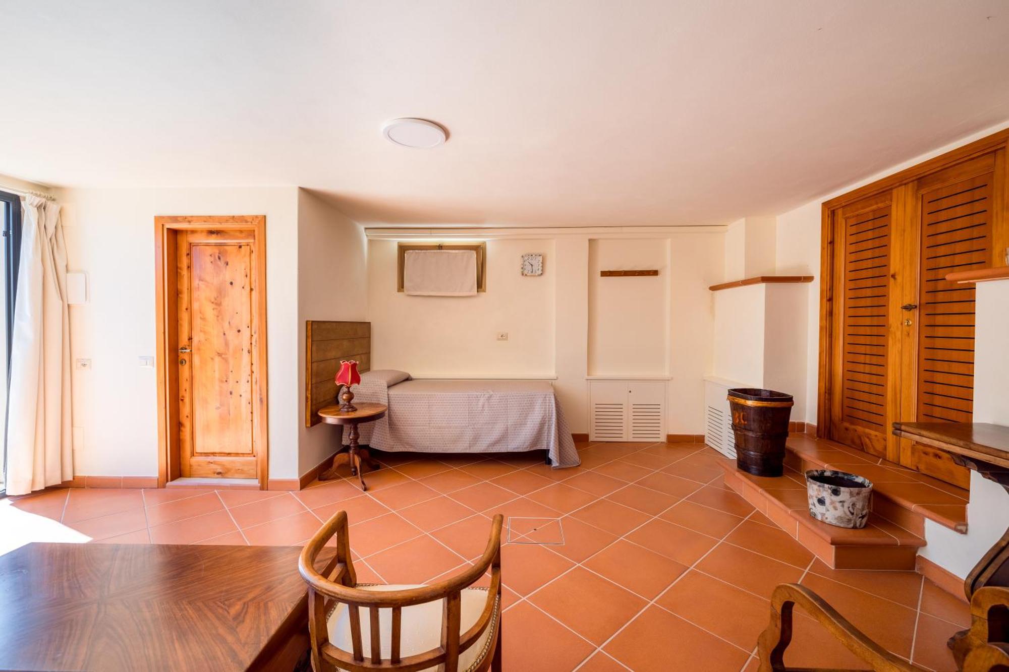 La Catena Apartment With Pool Ulignano Eksteriør bilde